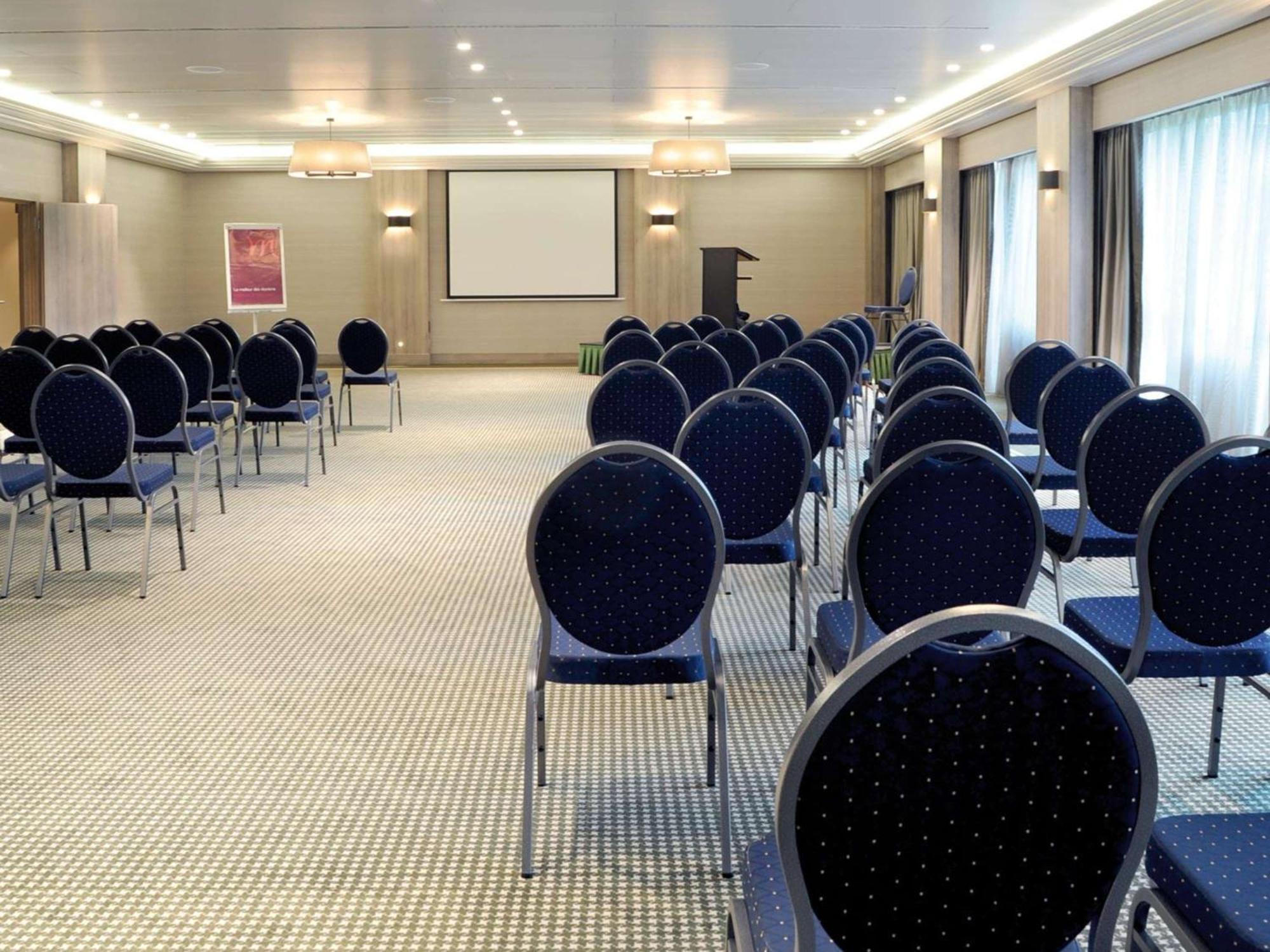Mercure Luxembourg Kikuoka Golf & Spa Canach Esterno foto